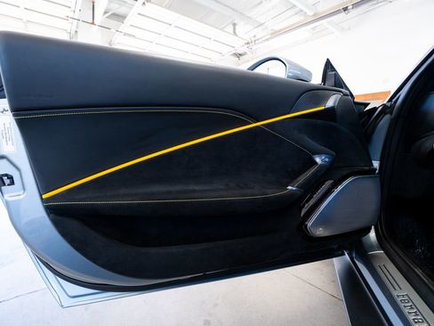 Used 2021 Ferrari Roma RWD image 26