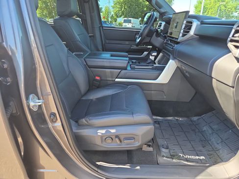 Used 2023 Toyota Tundra Platinum AWD/4WD image 22