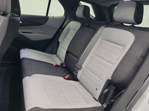 Used 2022 Chevrolet Equinox LT FWD image 11