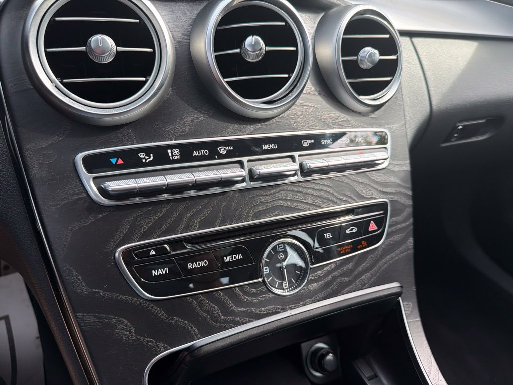 Used 2016 Mercedes-Benz C 300 4MATIC Sedan image 31