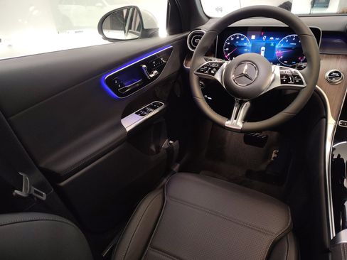 New 2026 Mercedes-Benz GLC 300 image 28
