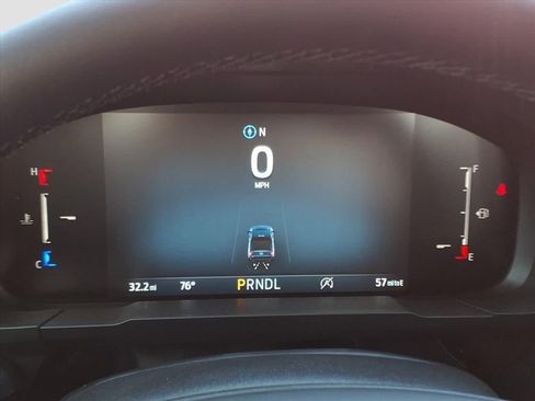 New 2025 Ford Maverick XLT w/ XLT Luxury Package image 9