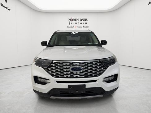 Used 2020 Ford Explorer Platinum w/ Premium Technology Package AWD/4WD image 8