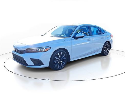 Used 2023 Honda Civic EX image 3