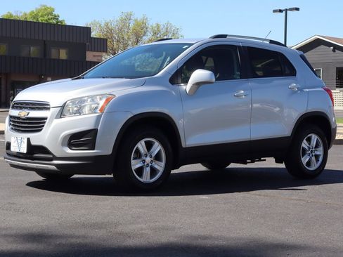 Used 2016 Chevrolet Trax LT AWD/4WD image 11