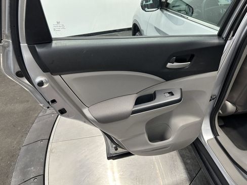 Used 2014 Honda CR-V LX image 19