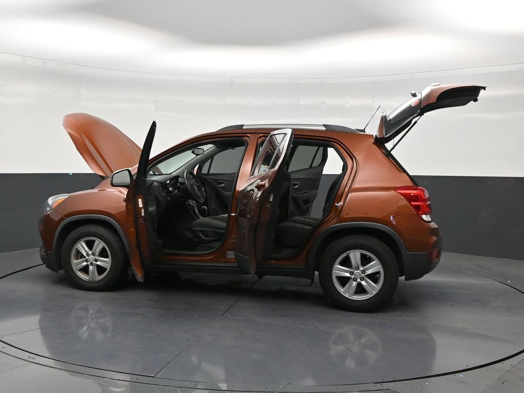 Used 2019 Chevrolet Trax LT FWD image 29