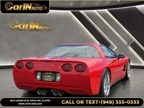 Used 2001 Chevrolet Corvette Coupe w/ Preferred Equipment Group1 RWD image 5