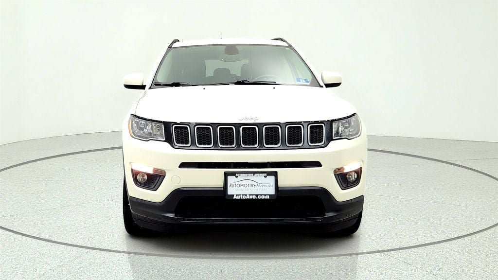Used 2020 Jeep Compass Latitude w/ Popular Equipment Group AWD/4WD image 2