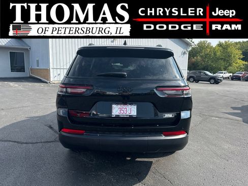 Used 2025 Jeep Grand Cherokee L Altitude AWD/4WD image 6
