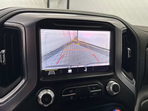 Used 2019 GMC Sierra 1500 SLT w/ SLT Premium Plus Package AWD/4WD image 30