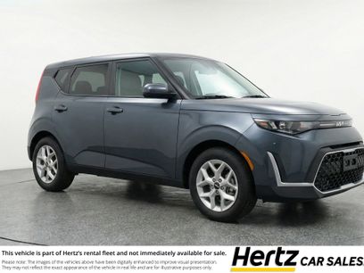 Used 2025 Kia Soul LX w/ LX Technology Package