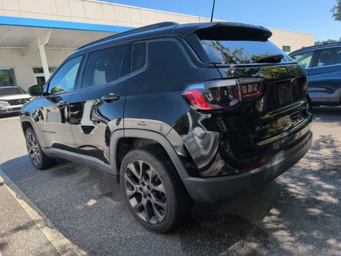 Used 2021 Jeep Compass Latitude AWD/4WD image 4