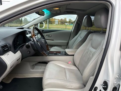 Certified 2023 Lexus ES 300h w/ Premium Package image 40