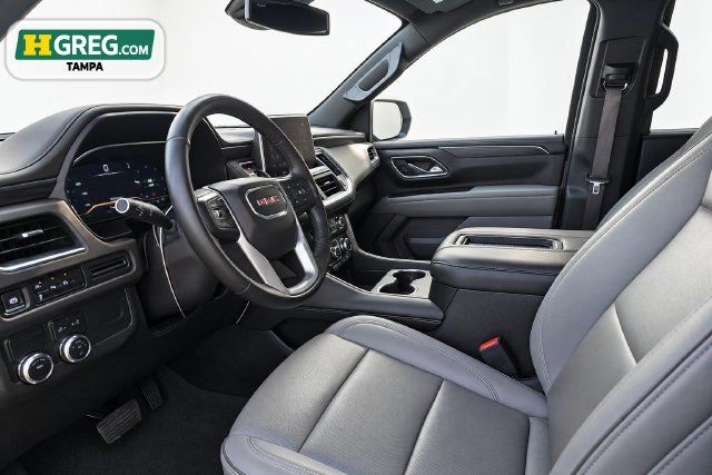 Used 2024 GMC Yukon SLT RWD image 10