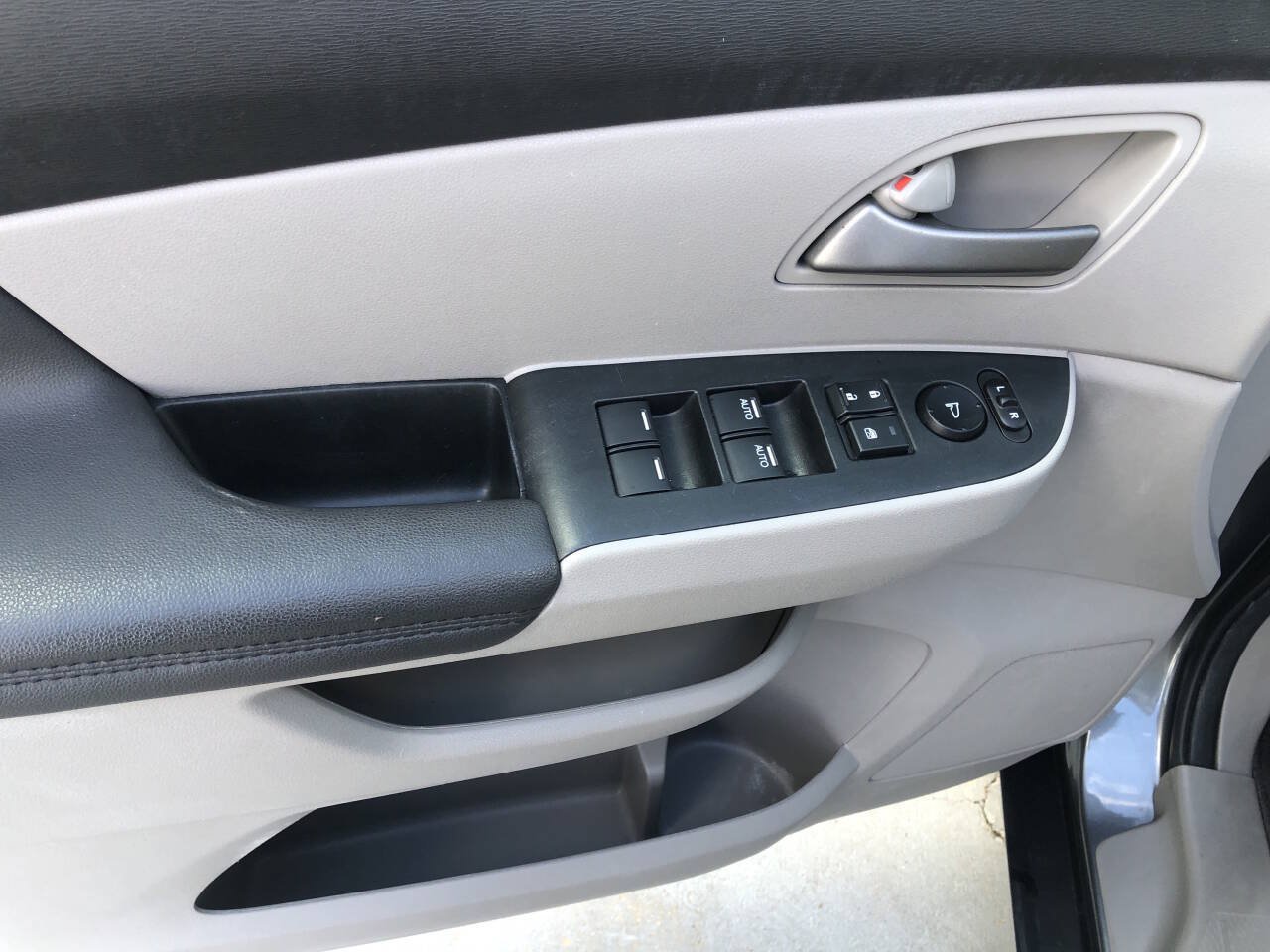 Used 2012 Honda Odyssey EX-L image 19