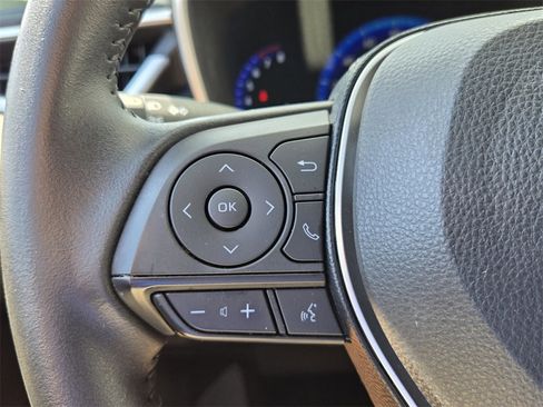 Used 2020 Toyota Corolla XSE image 25