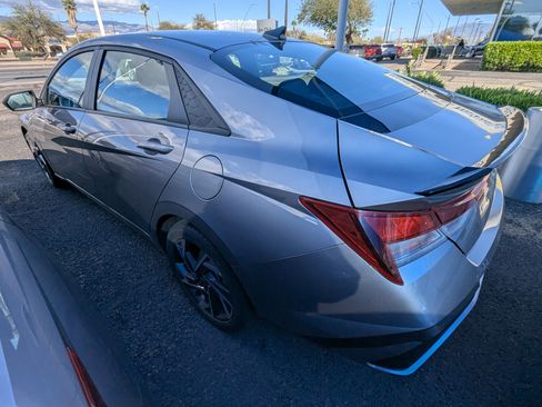 Certified 2025 Hyundai Elantra Sport image 4