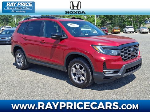 Certified 2023 Honda Passport TrailSport image 1