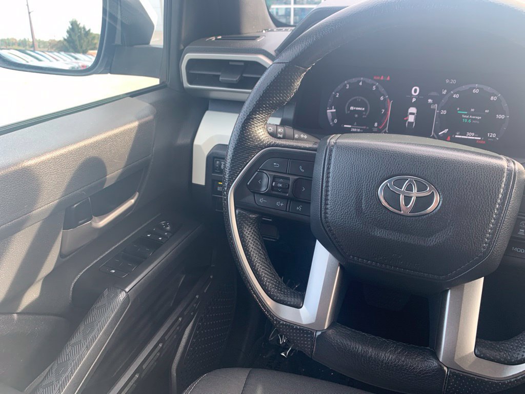 Used 2024 Toyota Tacoma TRD Off-Road AWD/4WD image 13