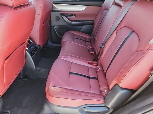 Used 2025 MAZDA CX-70 3.3 Turbo S w/ Premium Package image 13