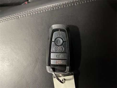 Used 2021 Ford Explorer Platinum image 34