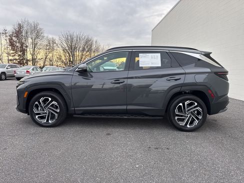 Used 2025 Hyundai Tucson Limited image 4