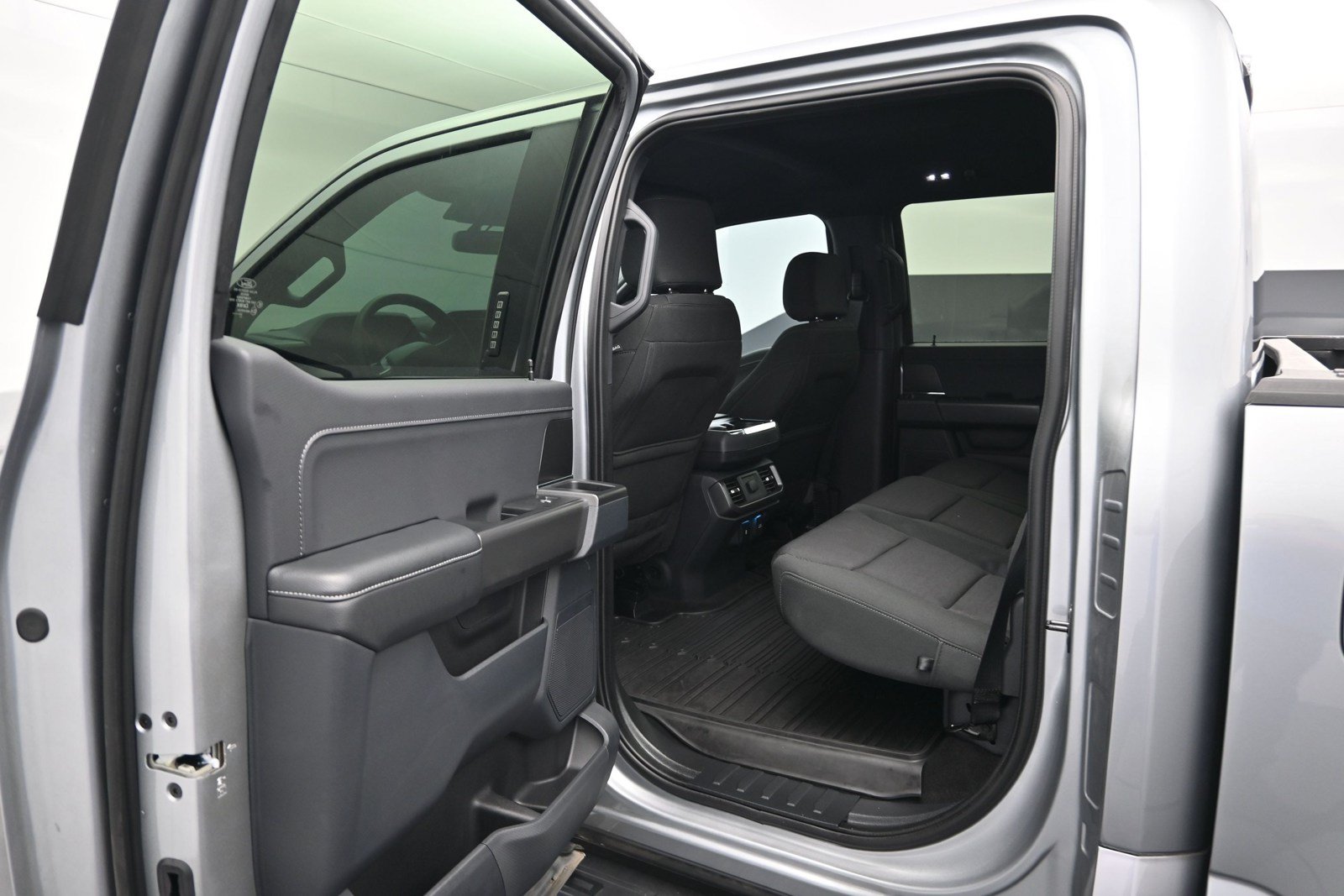 Used 2024 Ford F150 XLT w/ Equipment Group 302A MID AWD/4WD image 11