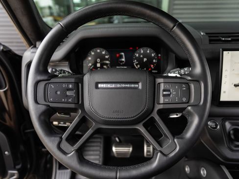 Used 2025 Land Rover Defender 130 V8 AWD/4WD image 24