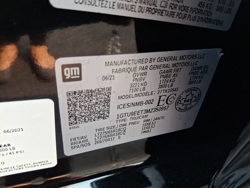 Used 2021 GMC Sierra 1500 AT4 w/ AT4 Preferred Package AWD/4WD image 30