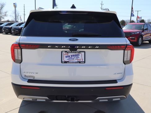 New 2026 Ford Explorer Active image 6