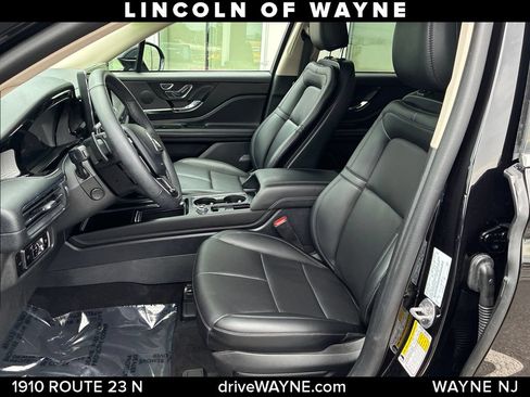 Certified 2023 Lincoln Corsair AWD w/ Equipment Group 101A image 12