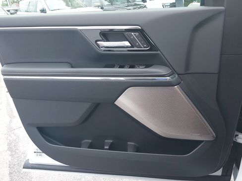 New 2025 GMC Sierra EV Denali image 27