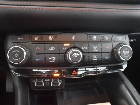 Used 2024 Dodge Durango R/T AWD/4WD image 25