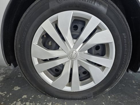 Used 2023 Nissan Versa S image 34