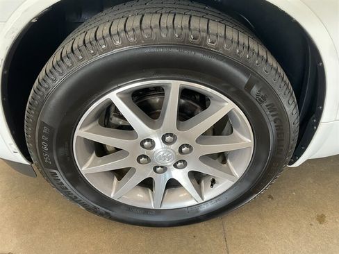 Used 2017 Buick Enclave Convenience FWD image 25