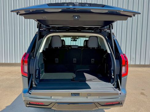 New 2027 Ford Expedition Platinum w/ Driver's Package AWD/4WD image 17