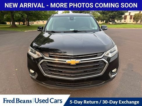 Used 2021 Chevrolet Traverse LT w/ LPO, Floor Liner Package AWD/4WD image 2