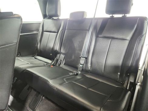 Used 2021 Ford Expedition XLT image 33