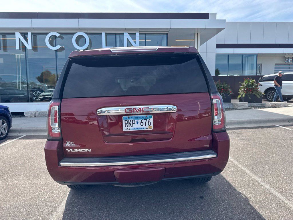 Used 2018 GMC Yukon Denali w/ Open Road Package AWD/4WD image 5