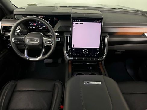 Used 2025 GMC Yukon Denali image 13
