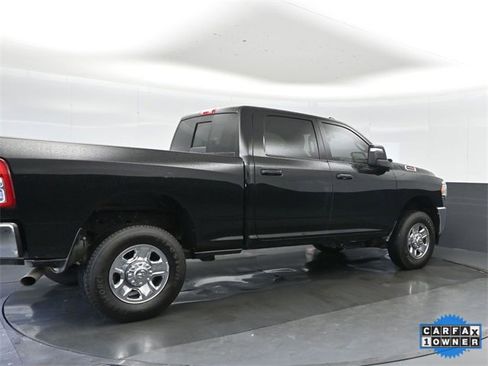 Used 2024 RAM 2500 Tradesman w/ Chrome Appearance Group image 3