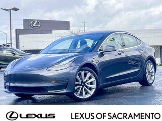 Used 2018 Tesla Model 3 Long Range video 1
