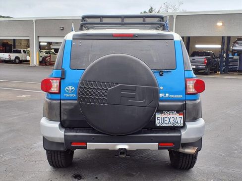 Used 2007 Toyota FJ Cruiser 4WD image 6