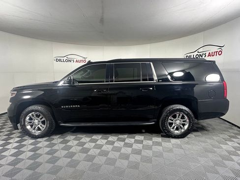 Used 2019 Chevrolet Suburban LT image 3