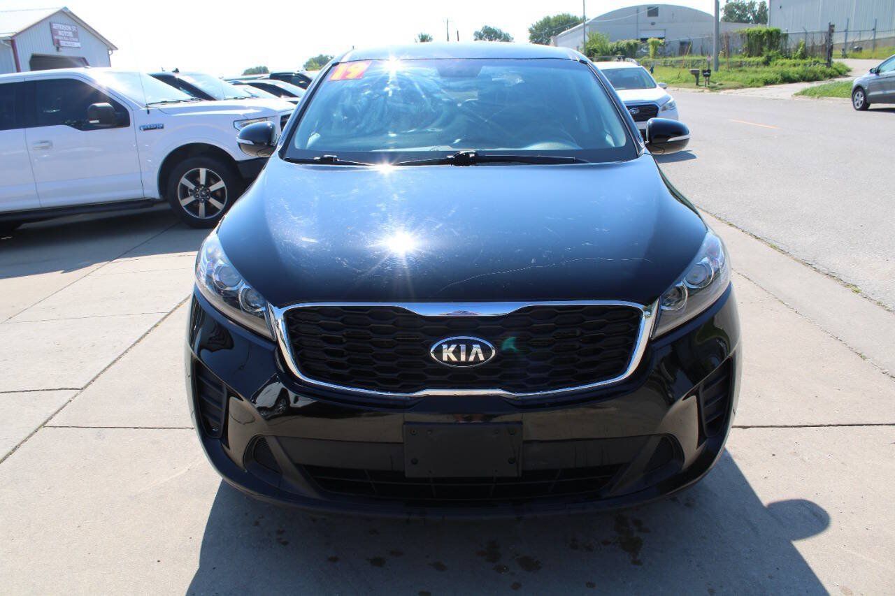 Used 2019 Kia Sorento AWD image 2
