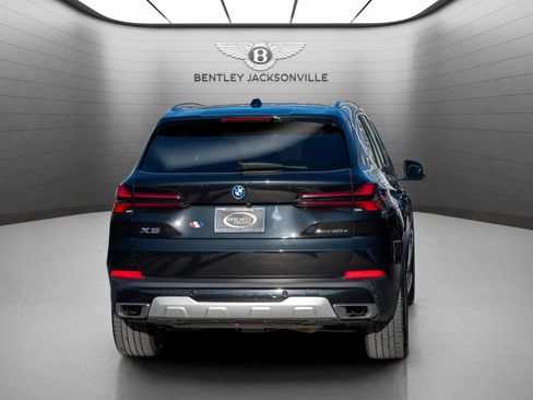 Used 2024 BMW X5 xDrive50e image 9