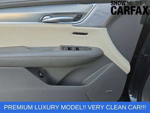 Used 2021 Cadillac XT5 Premium Luxury FWD image 14