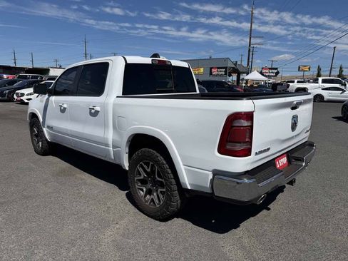 Used 2022 RAM 1500 Laramie AWD/4WD image 5