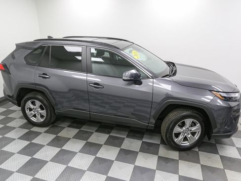 Used 2024 Toyota RAV4 XLE w/ Convenience Package image 5